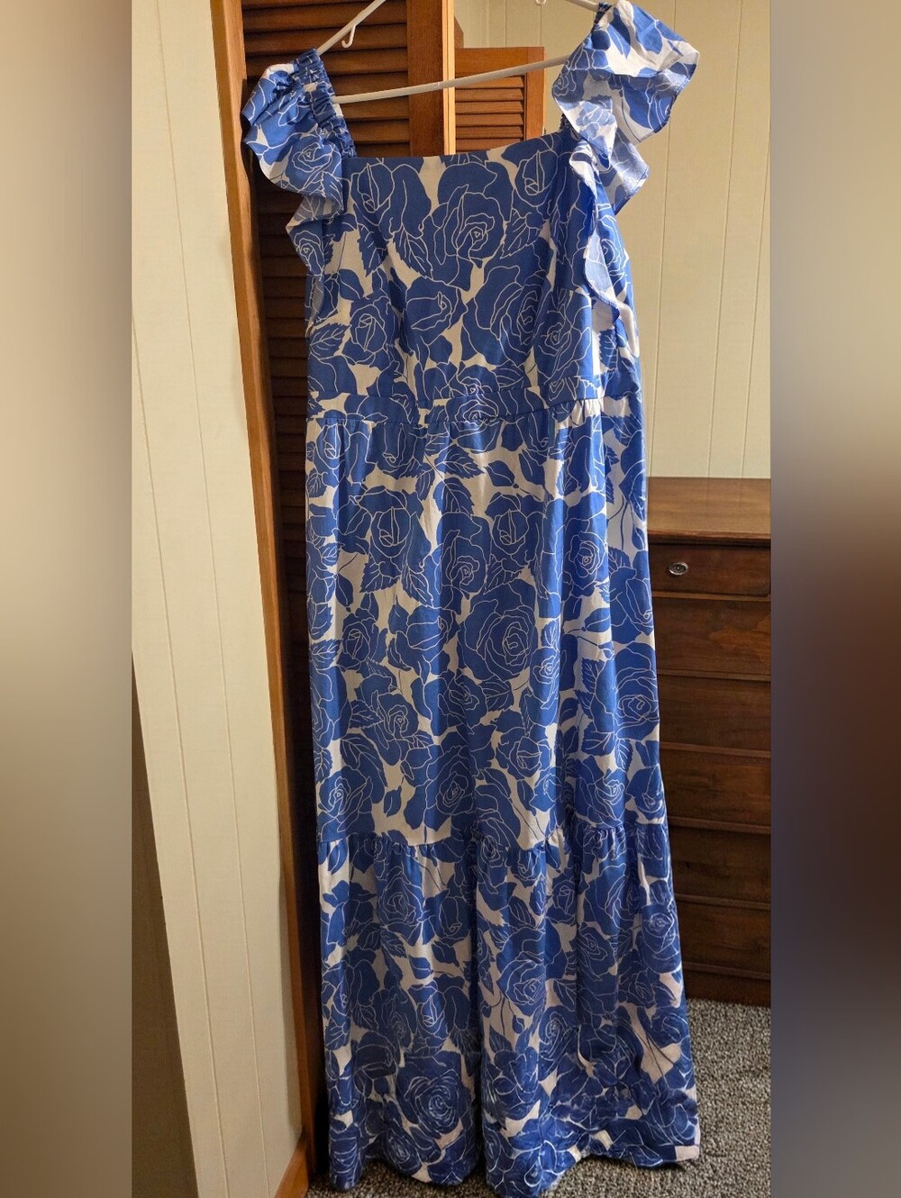 London Times Blue and White Floral Maxi Dress